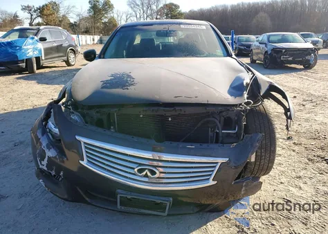 2015 Infiniti Q40 z USA, uszkodzony, nr VIN JN1CV6AR4FM650937